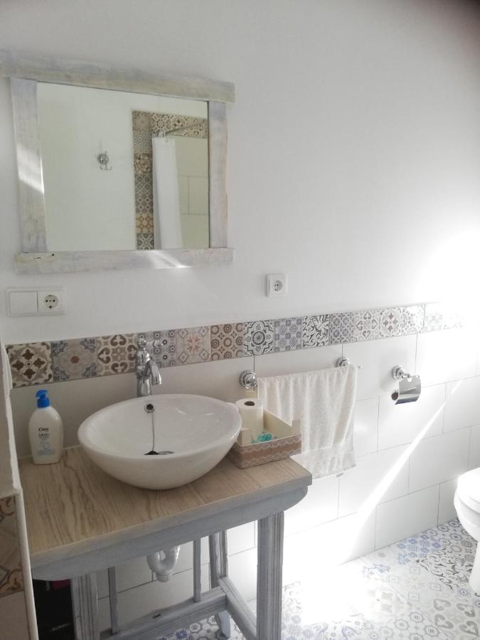 Hostal El Lugar De La Mancha Argamasilla de Alba Exterior foto